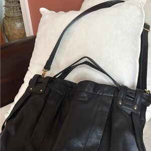Elegant TUMI  Black Leather Tote Bag